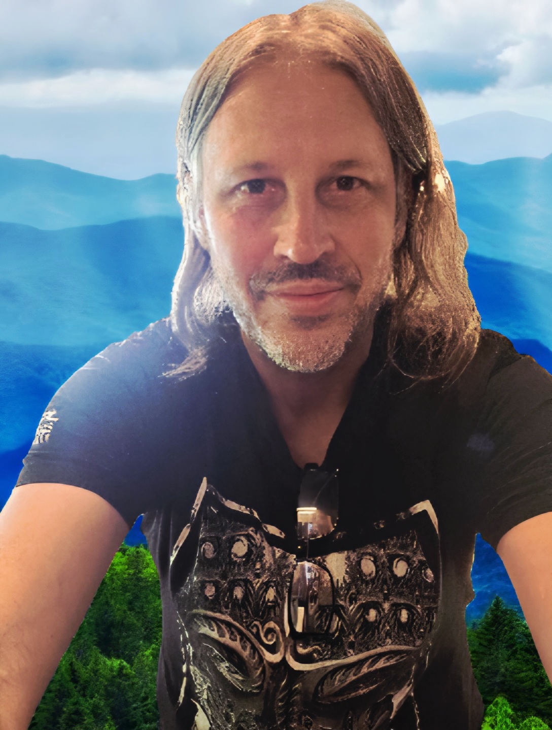 Aaron, Certified Usui Reiki Master Practitioner